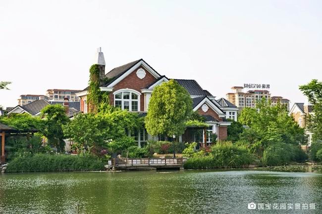 生活在有湖的地方，是對人生的浪漫私藏